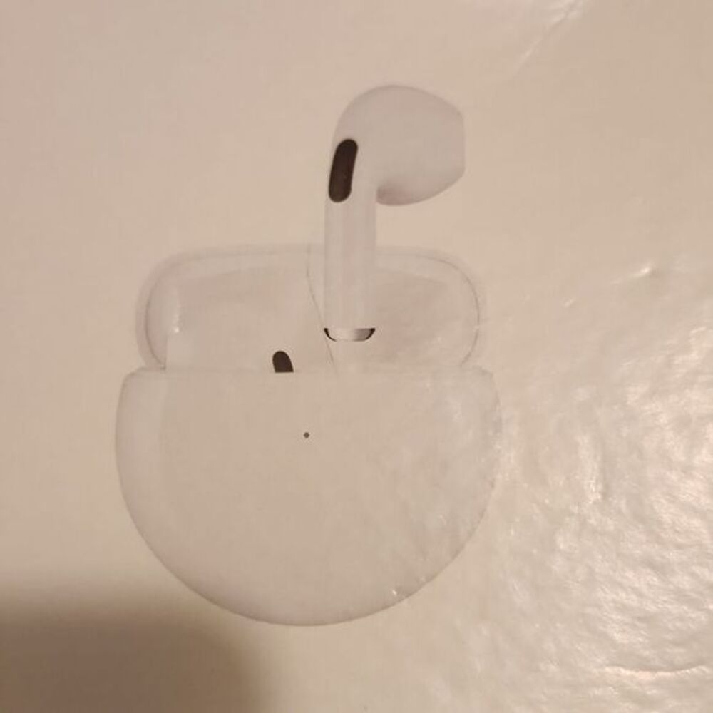 Light pink wireless‎ earbuds
